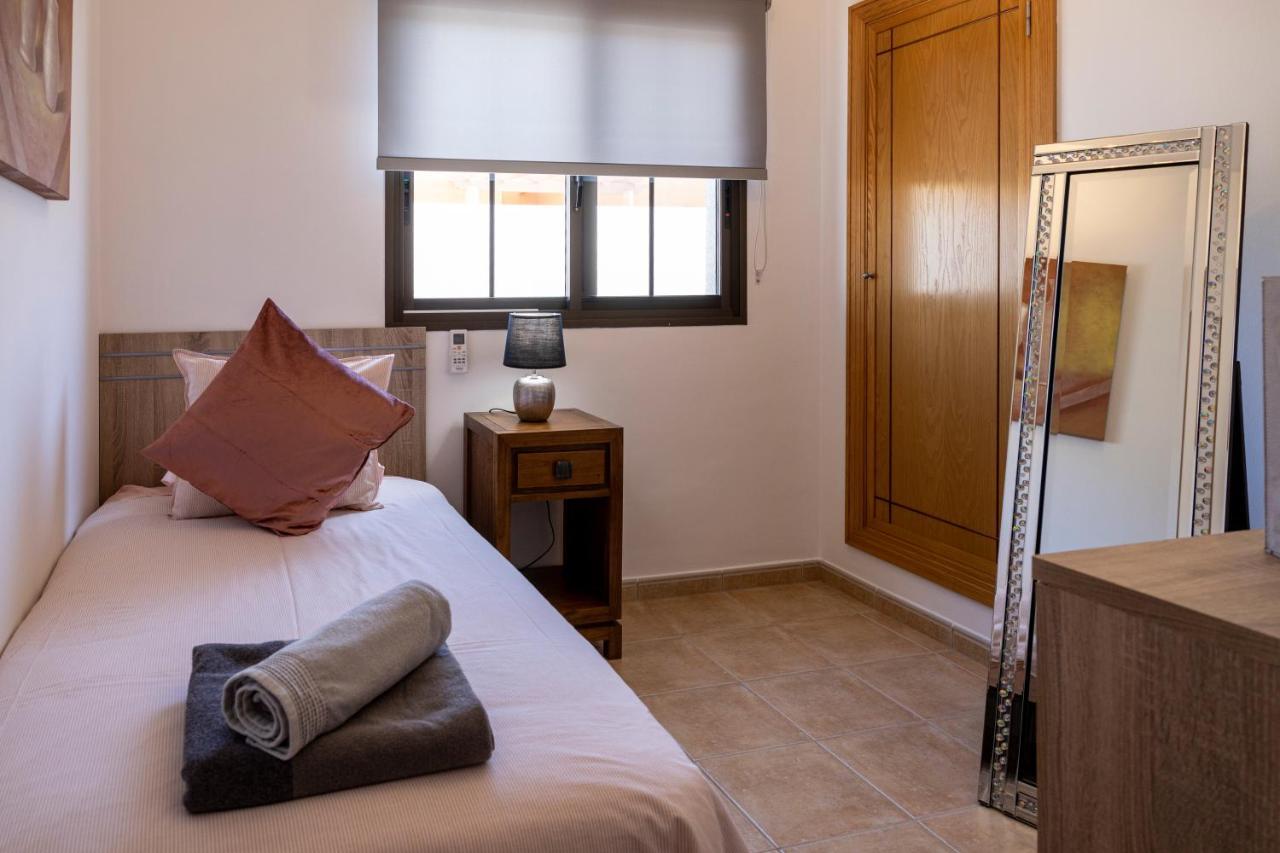 Ideal For Family Holidays, Near Beach And Golf- Casa James La Guirra Ngoại thất bức ảnh